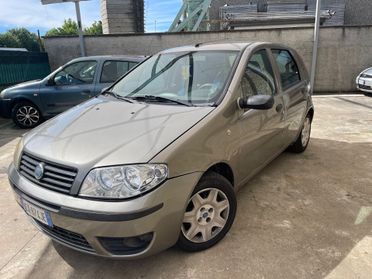 Fiat Punto 1.2i benzina euro4 neopatentati