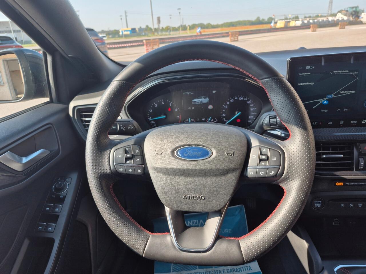 Ford Focus 1.0 EcoBoost Hybrid 125 CV 5p. ST-Line