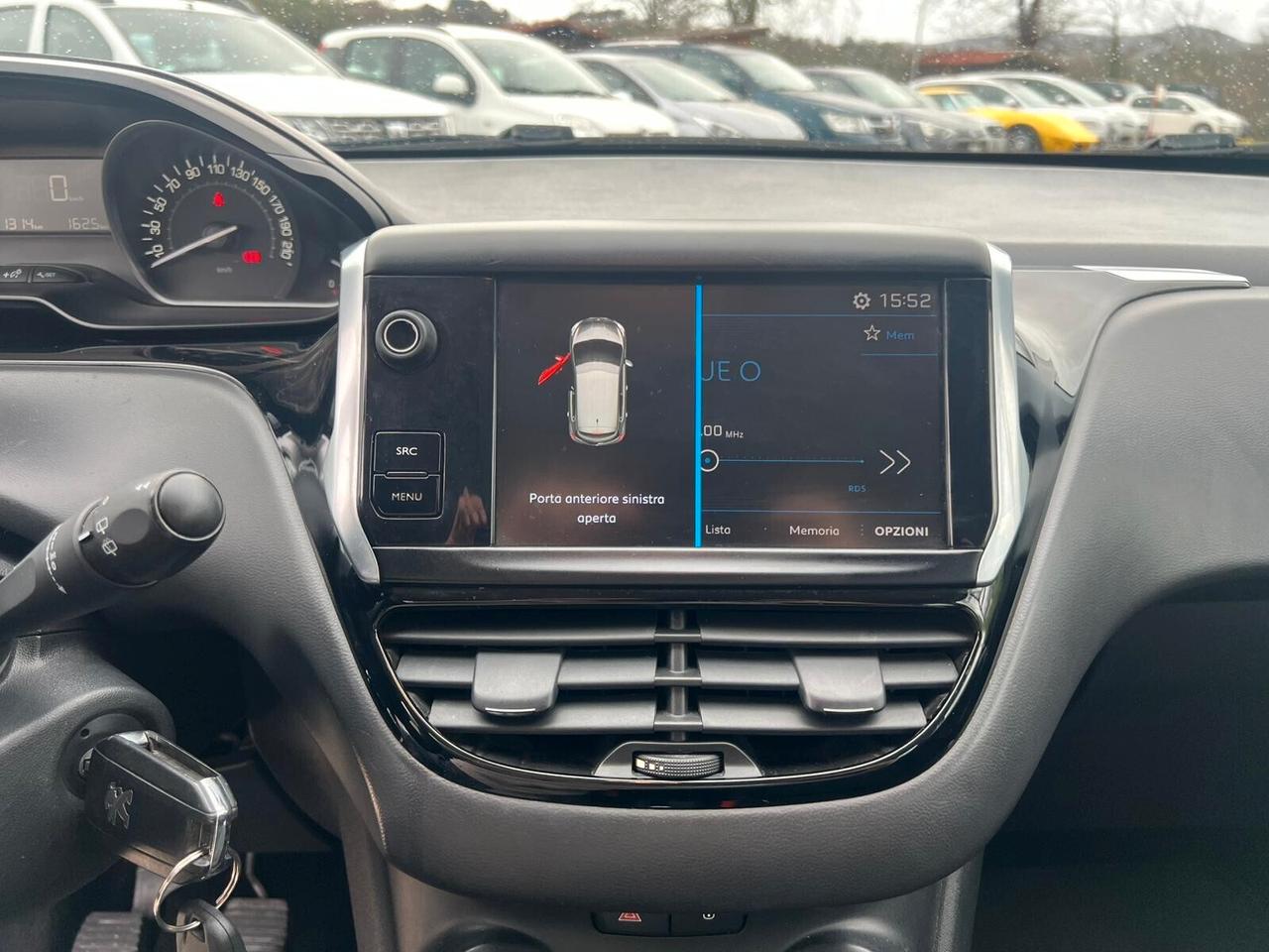 Peugeot 208 PureTech 82 5 porte Allure