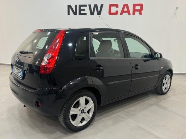 Ford Fiesta 1.2 16V 5P GHIA (55kw)