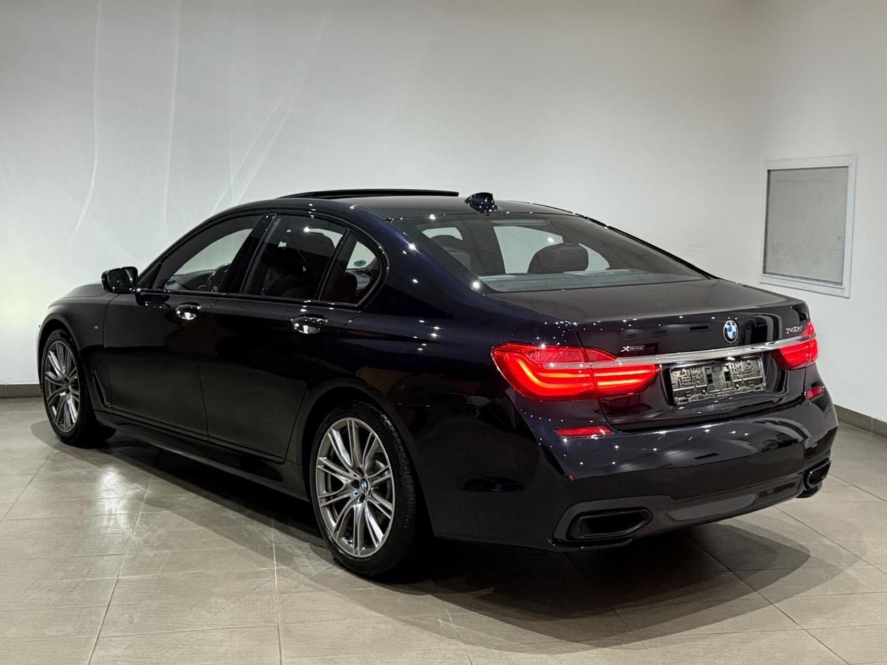 Bmw 740d xDrive M-paket (320cv/235kw)