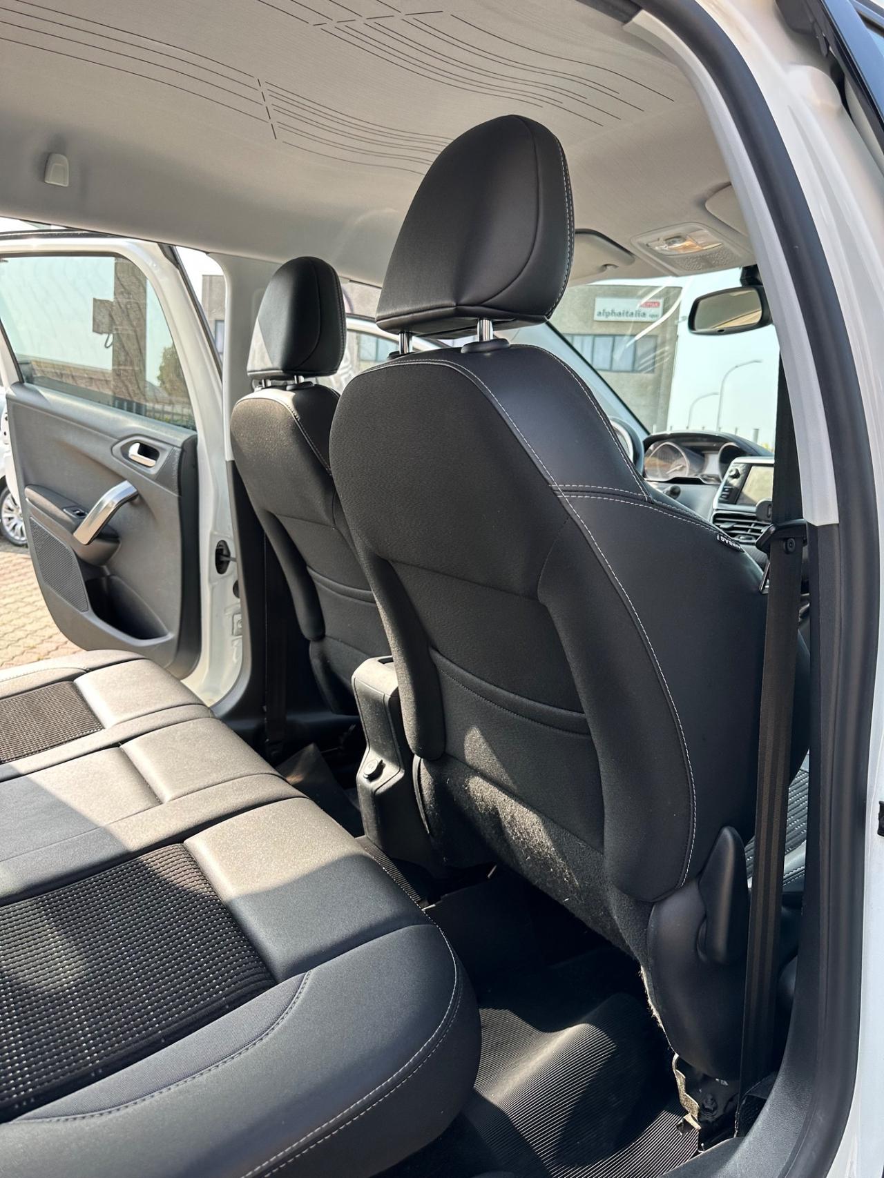 Peugeot 2008 PureTech 82 Allure