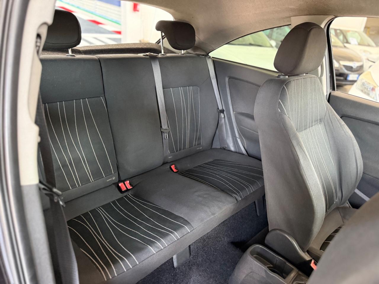 Opel Corsa 1.2 3 porte OK NEOPATENTATI