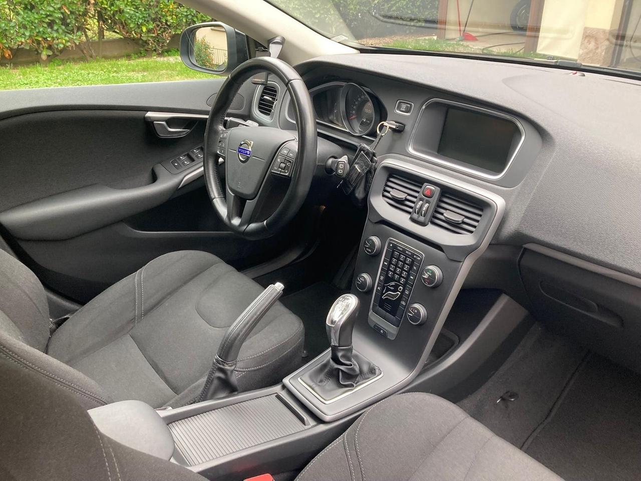 Peugeot 2008 1.5 DIESEL 100CV 2019