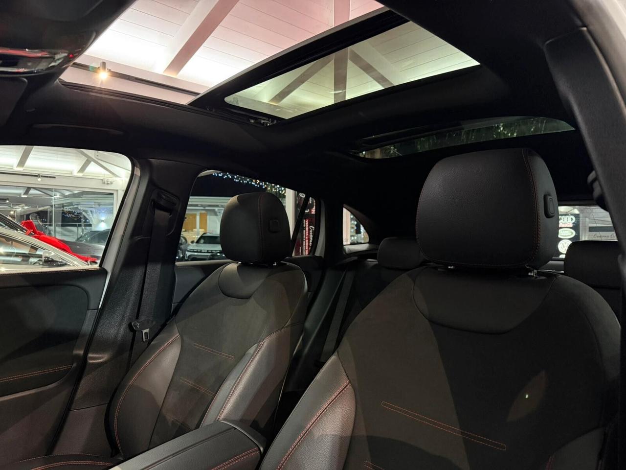 Mercedes-benz GLA 200d Automatic Premium