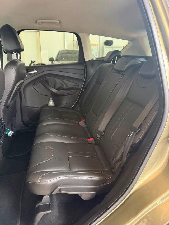 FORD Kuga 2.0 TDCI 140 CV 4WD Titanium