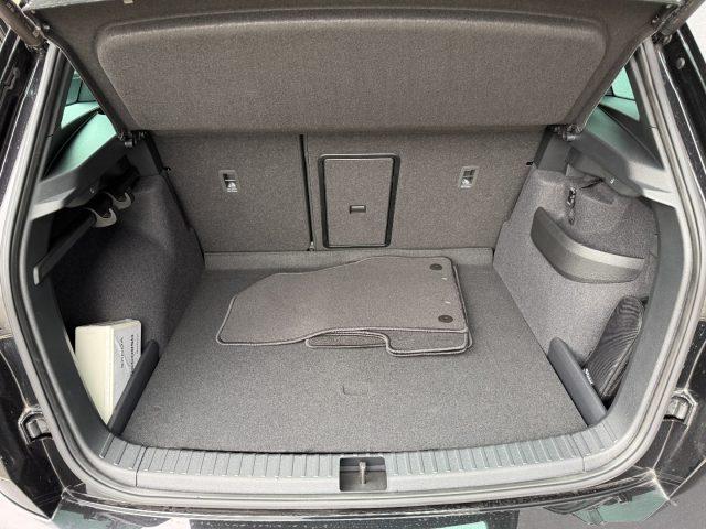 SKODA Karoq 2.0 TDI 4x4 DSG SportLine Matrix Navi ACC Camera