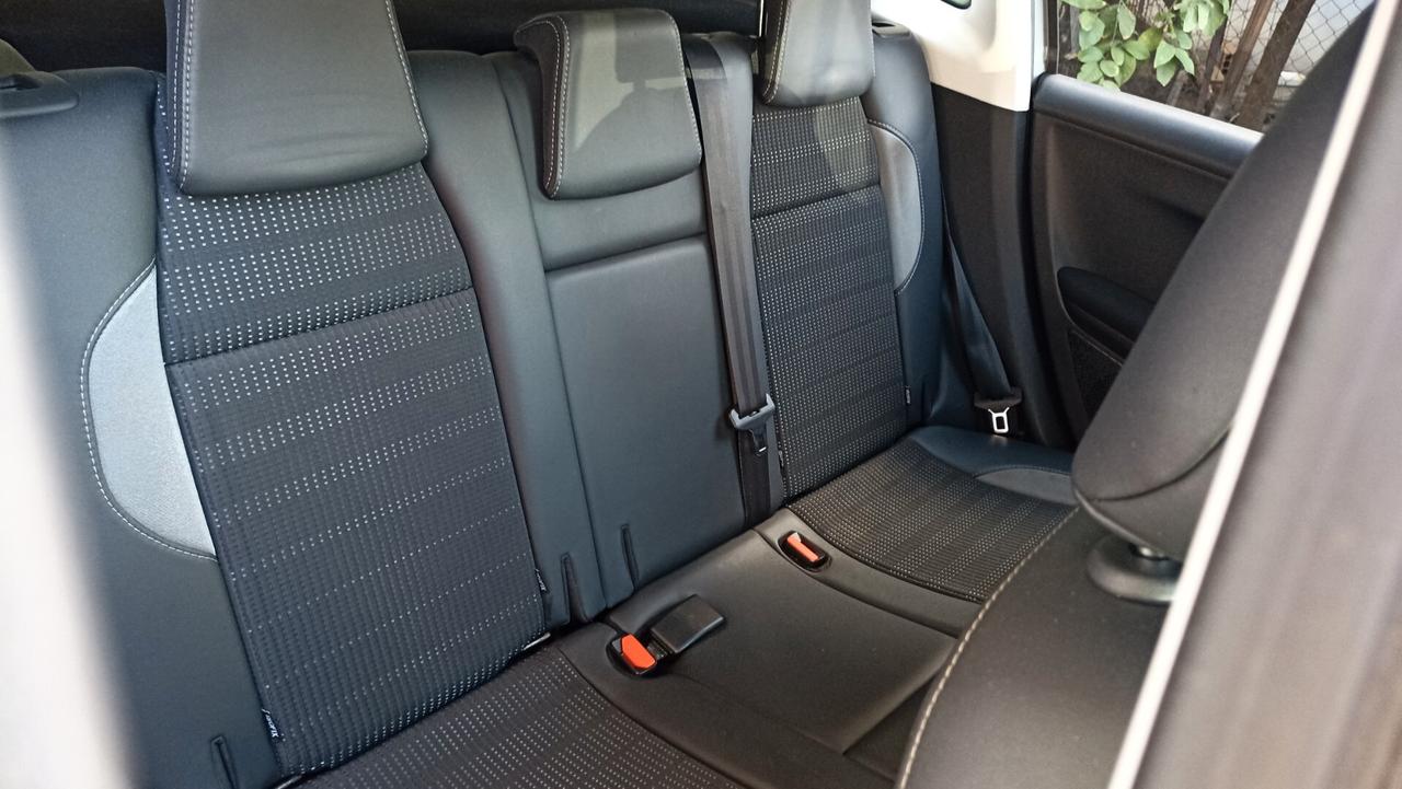 Peugeot 2008 BlueHDi 120 S&S Allure