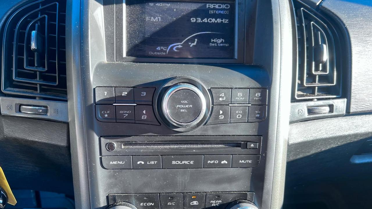 Mahindra XUV500 2.2 16V AWD W6 7 POSTI