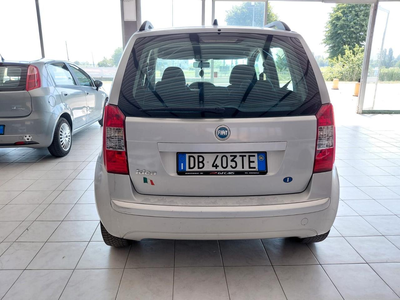 Fiat Idea 1.4 16V Emotion GPL KM 218.540