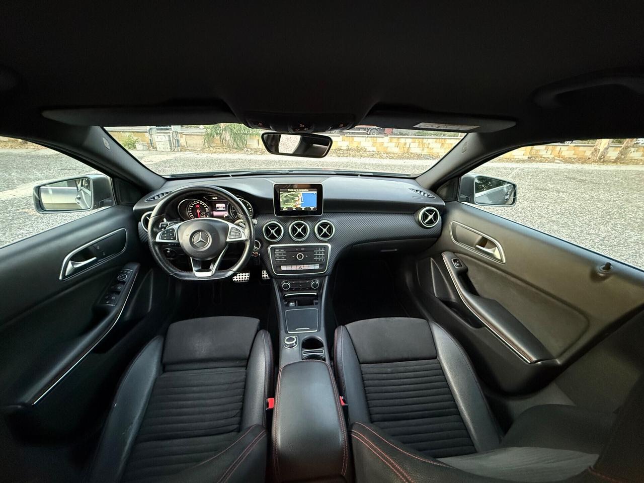MERCEDES-BENZ A 180 D AUTOMATIC AMG PREMIUM UNI PRO