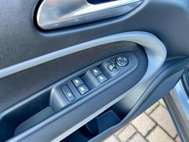 JEEP Avenger 1.2 Turbo 100 CV Longitude - KM0