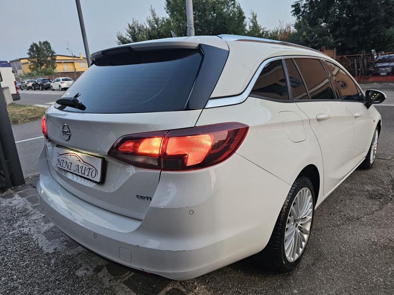 Opel Astra 1.6 CDTi 110cv S&S Sports Tourer Innovation*Euro6*