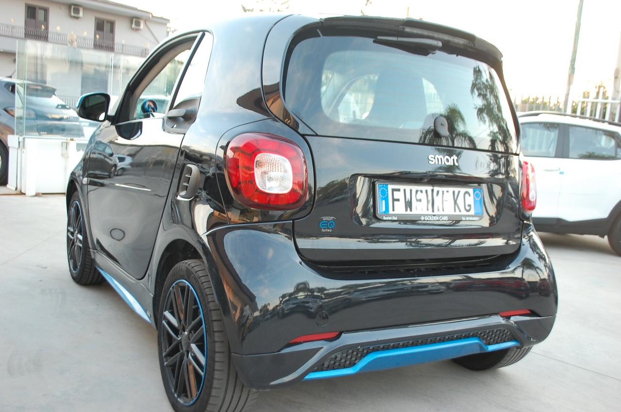 smart forTwo EQ Brabus Style my19 Uff Italy Lega Tetto Led