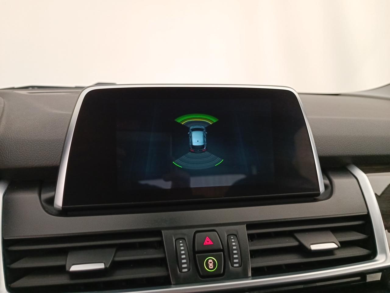 BMW Serie 2 F45 2018 Active Tourer - 218d active tourer auto