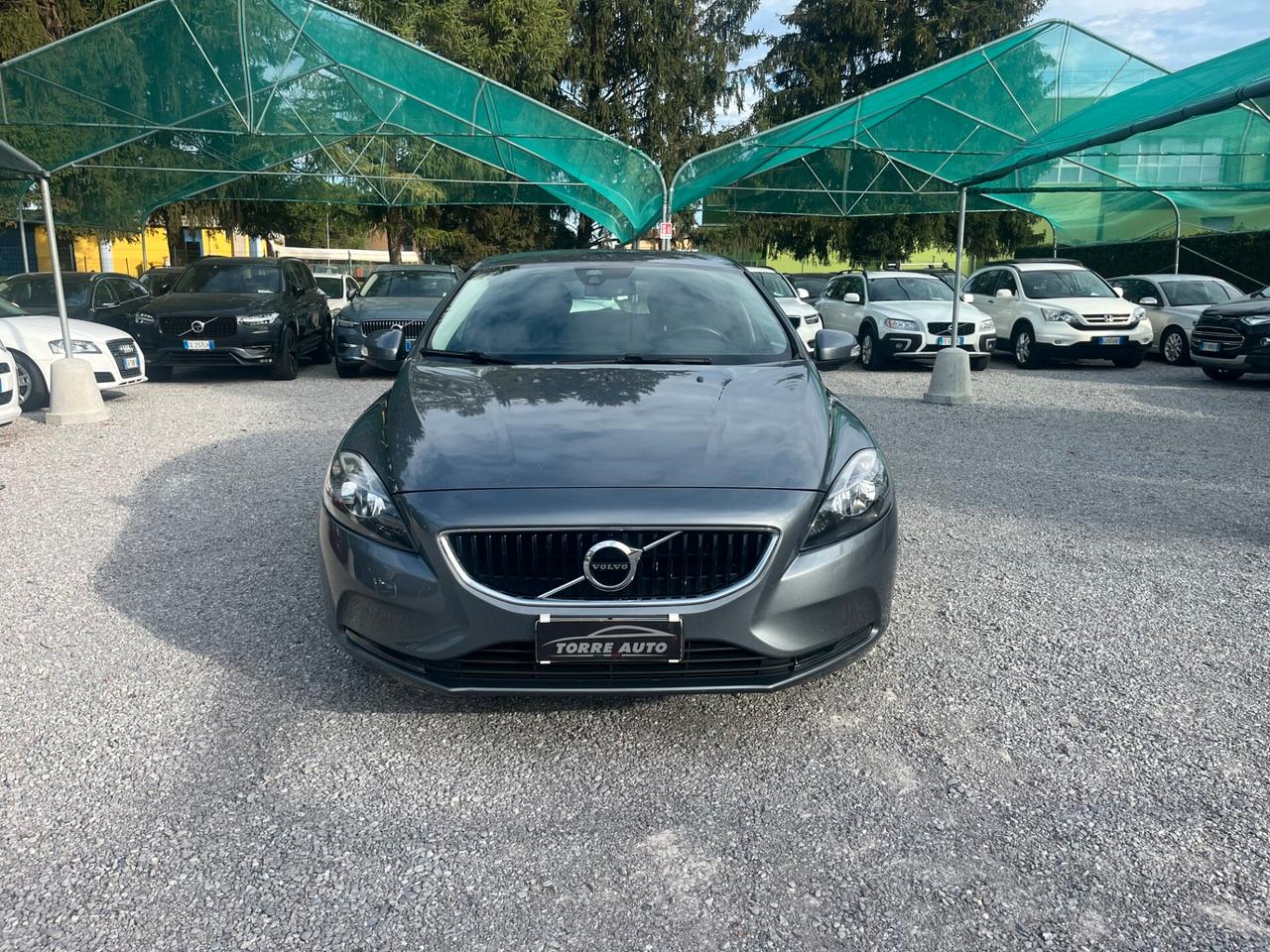 Volvo V40 D2