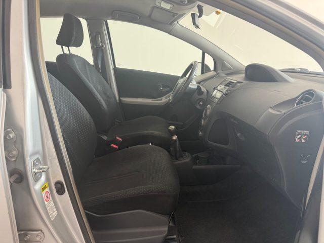 TOYOTA Yaris 1.0 5P LuXuRy Pack