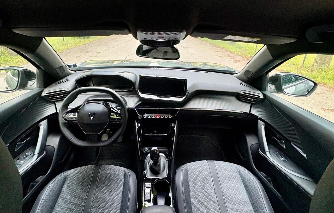 Peugeot 2008 PureTech 100 S&S Allure