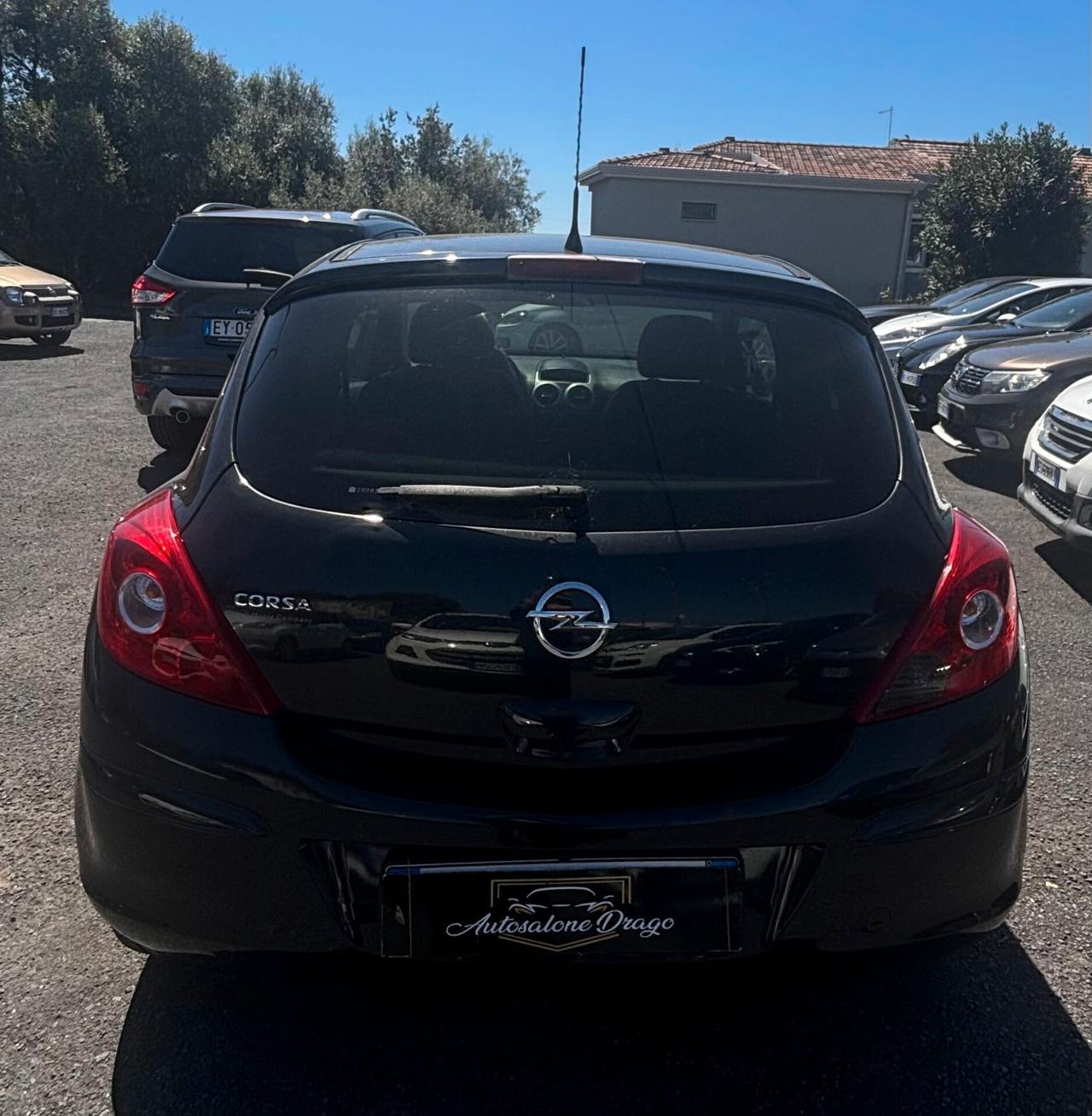 Opel Corsa 1.2 3 porte b-color