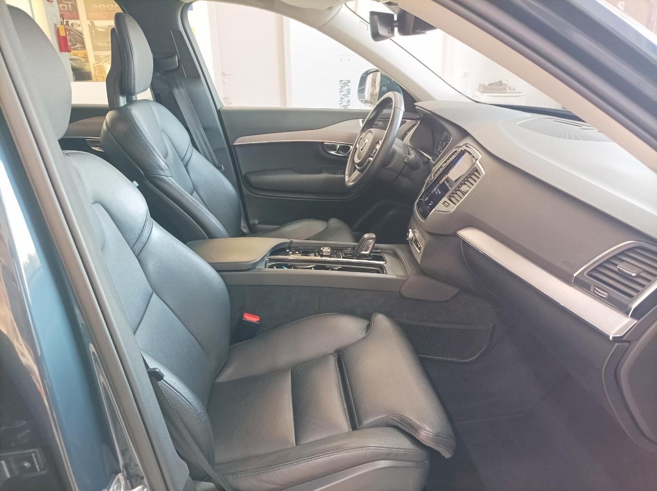 Volvo XC 90 XC90 B5 (d) AWD Geartronic 7 posti Momentum 06/2020