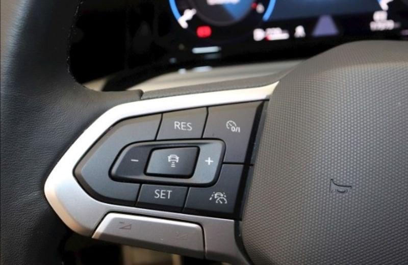Volkswagen Golf 2.0 TDI Move NAVI LED ACC