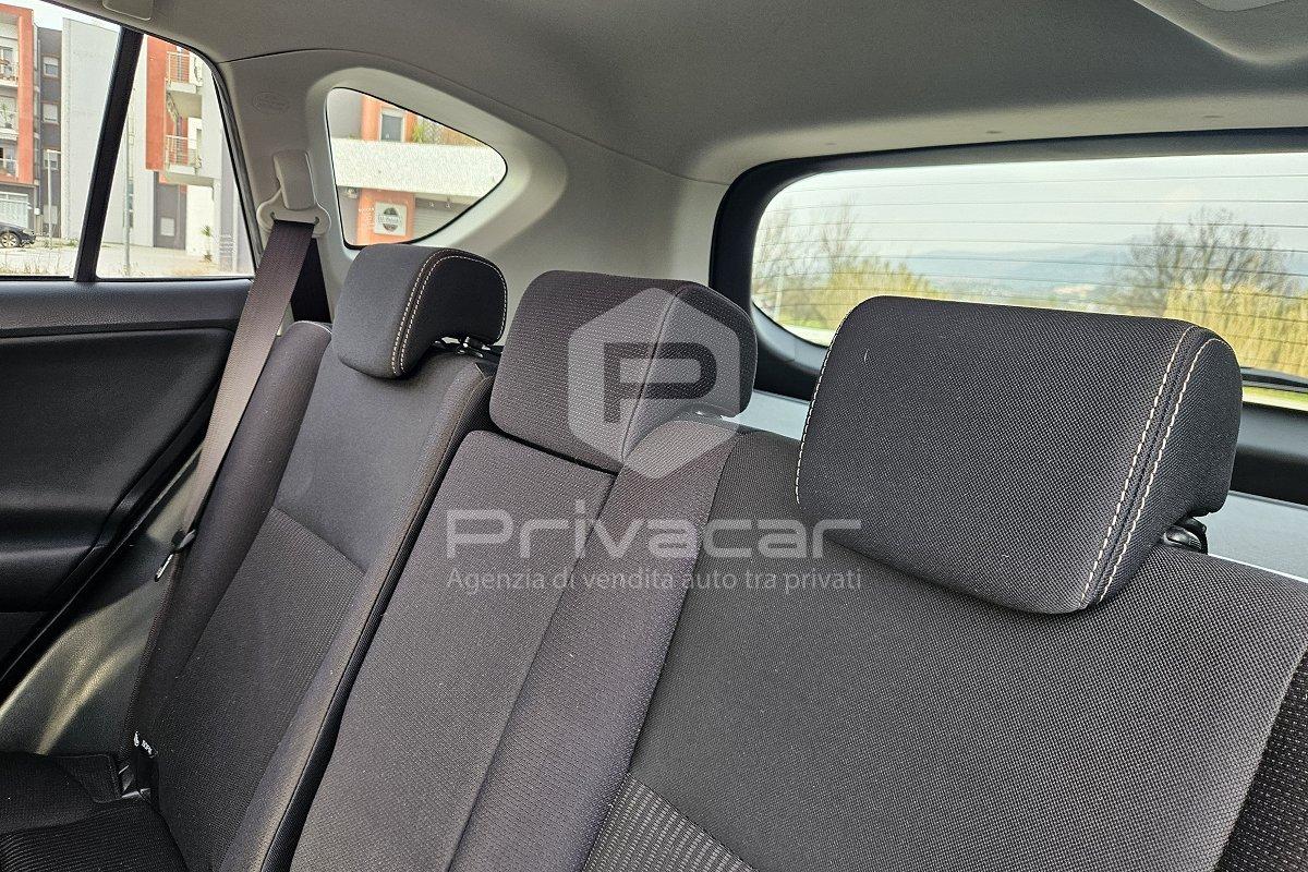 TOYOTA RAV4 2.0 D-4D 2WD Style