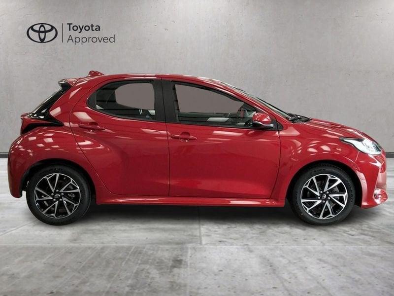 Toyota Yaris Hybrid Trend MY22