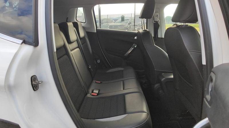 Peugeot 2008 BlueHDi 100 Allure