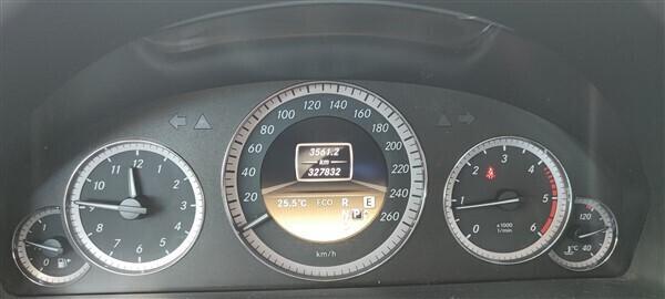 Mercedes-benz E 220 CDI S.W. Executive !!! KM 327.800 !!!