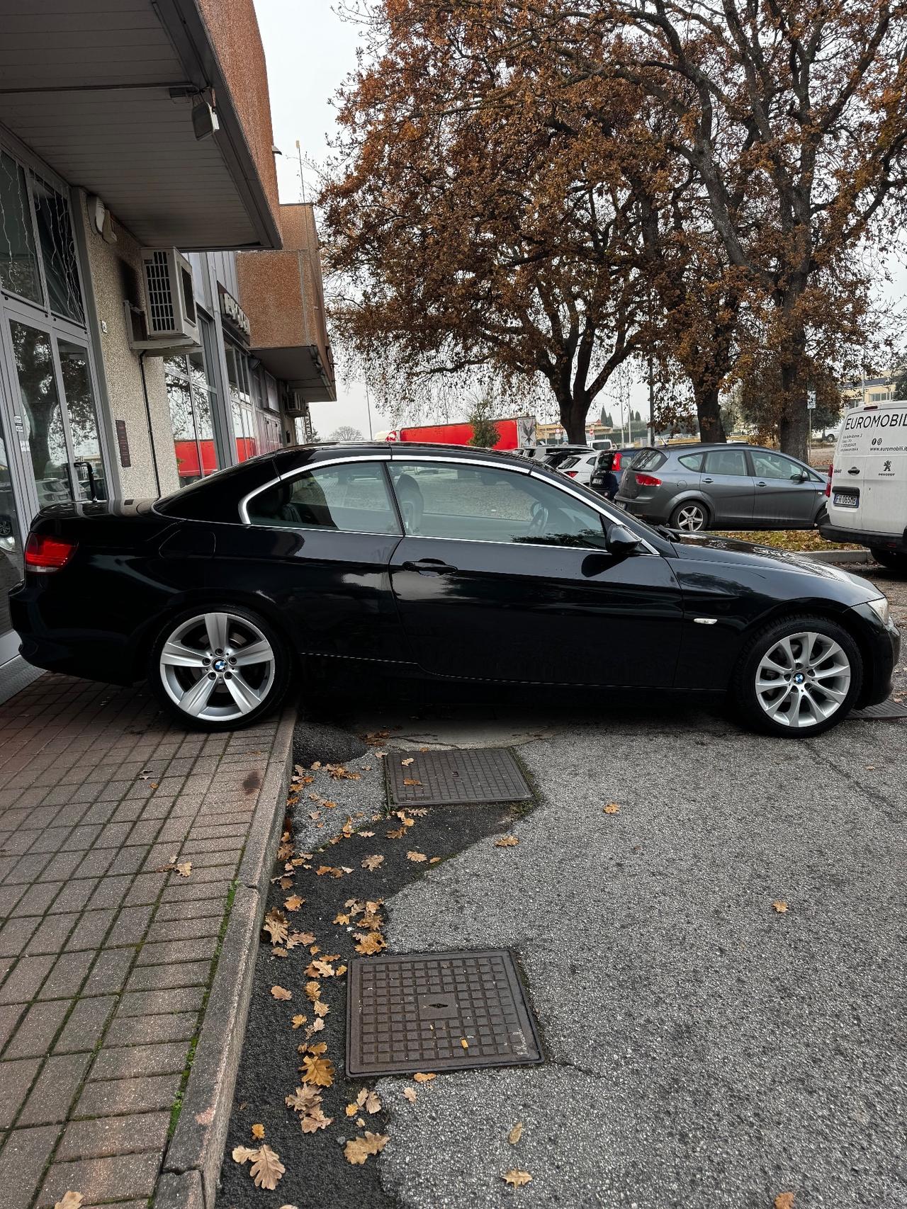 Bmw 320 320i cat Cabrio Futura
