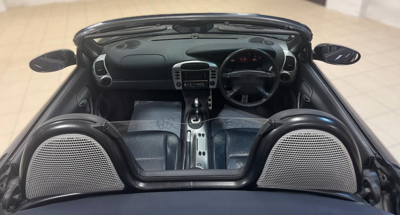Porsche Boxster 2.5i 24V cat
