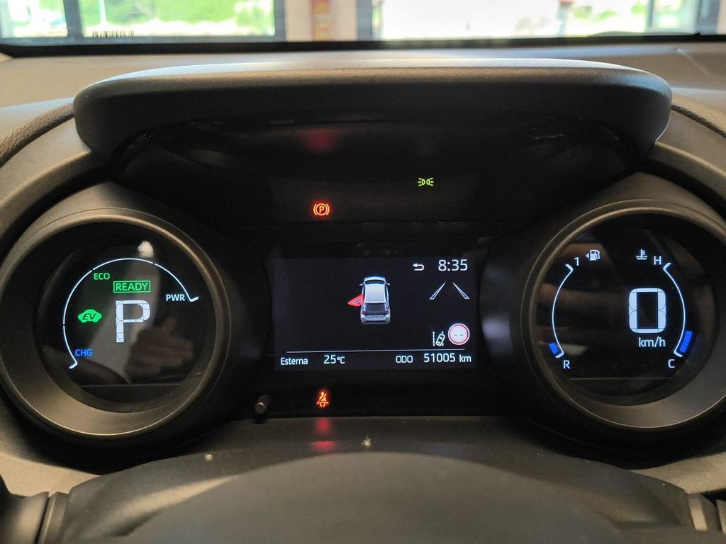 Toyota Yaris 1.5 hybrid Trend
