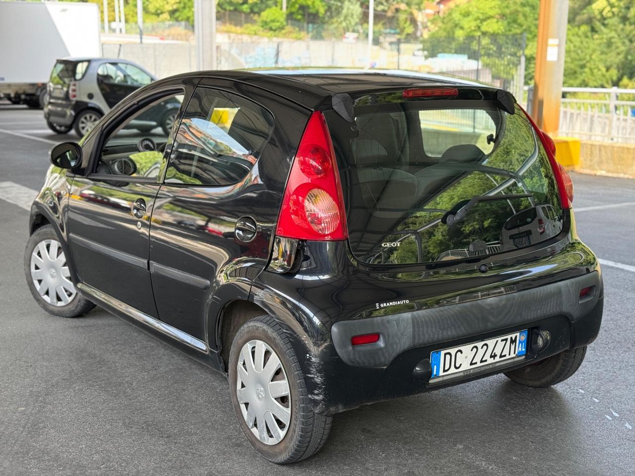 Peugeot 107 1.0 68CV 5p. Perfetta 2007