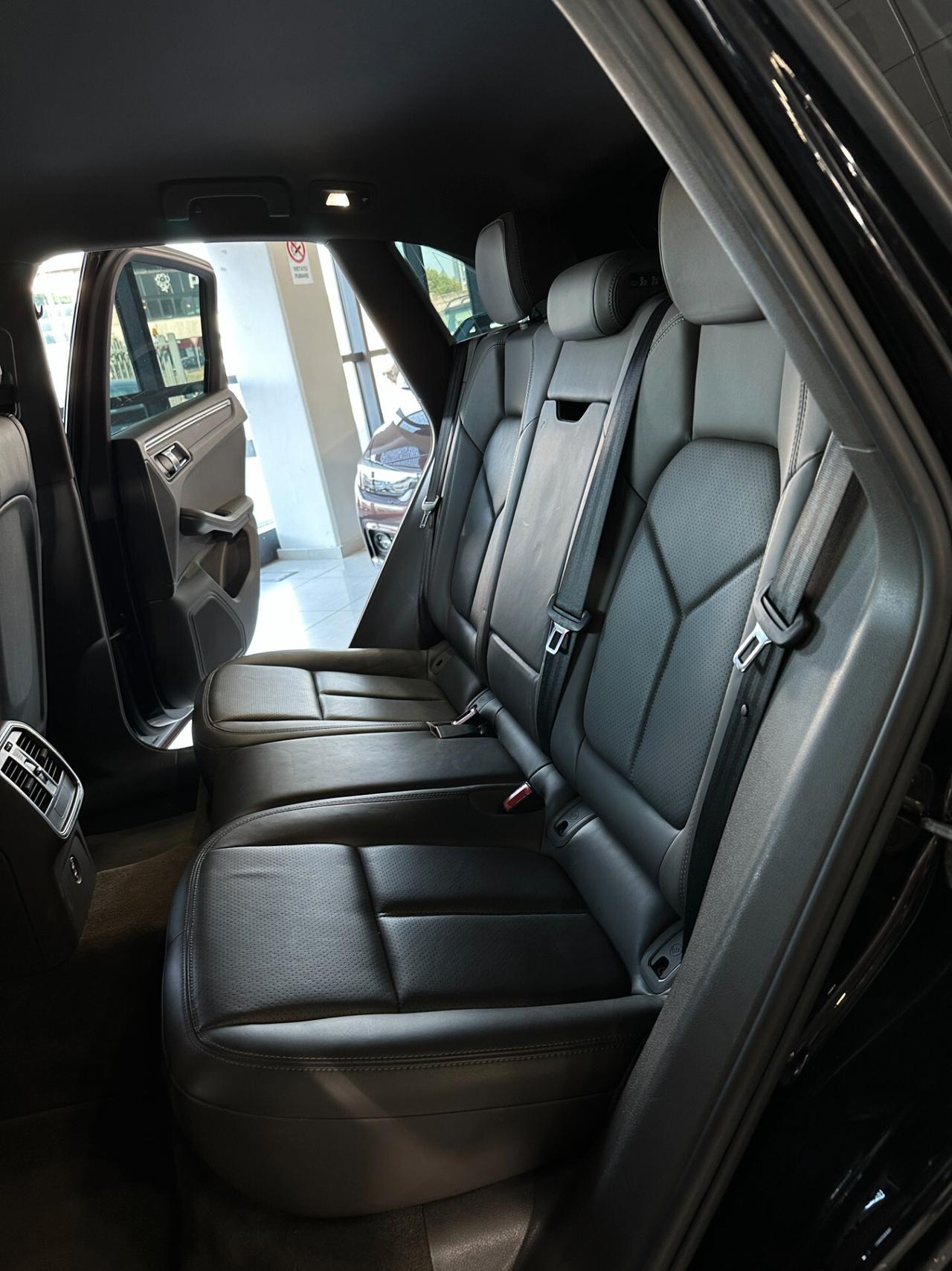 Porsche Macan 2.0 245cv PDK Pelle PASM Finanziabile Garanzia