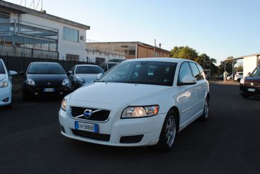 Volvo V50 D4 R-design 1.6d 114 cv