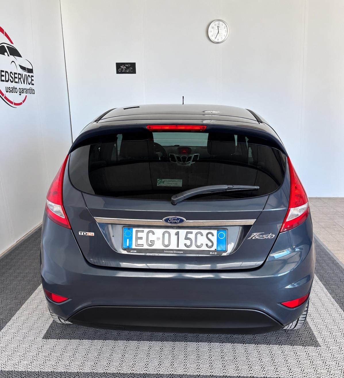 Ford Fiesta 1.4 TDCi 70CV 5 porte Titanium