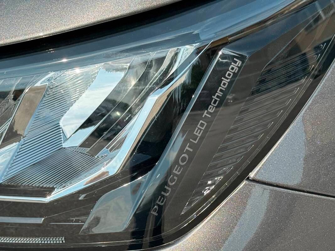 Peugeot 2008 1.5 bluehdi Allure s&s 130cv eat8