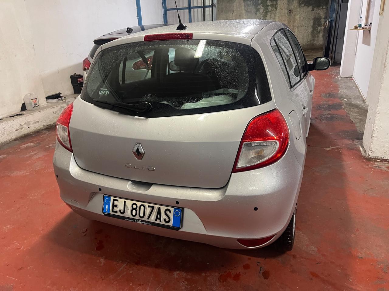 Renault Clio 1.2 16V 5 porte Dynamique