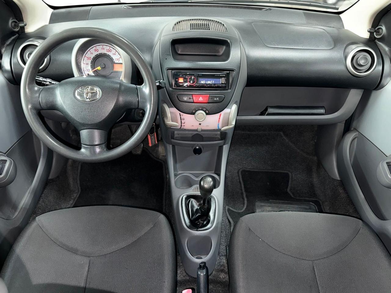 Toyota Aygo 1.0 12V VVT-i 5 porte Sol