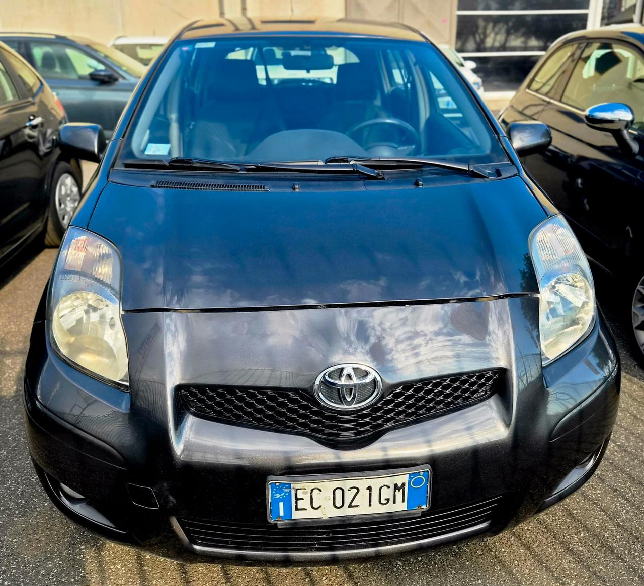 Toyota Yaris 1.3 5P Sol