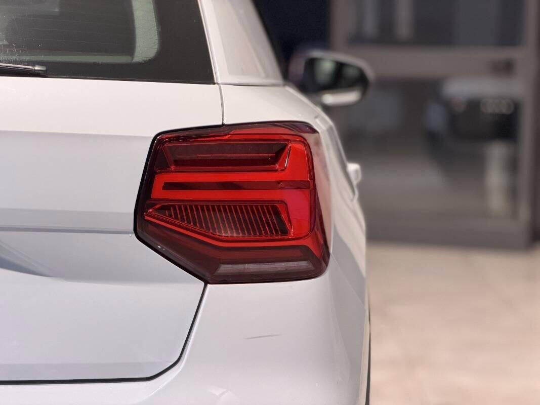 Audi Q2 30 TDI S tronic Business