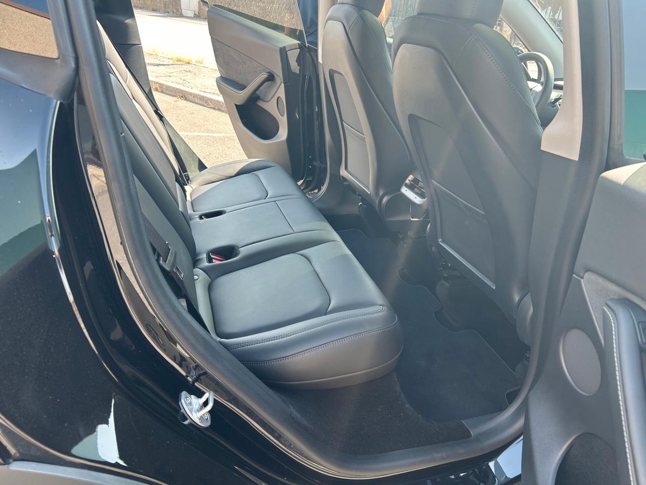 Tesla Model Y Long Range Dual Motor AWD Boost Acceleration unico proprietario