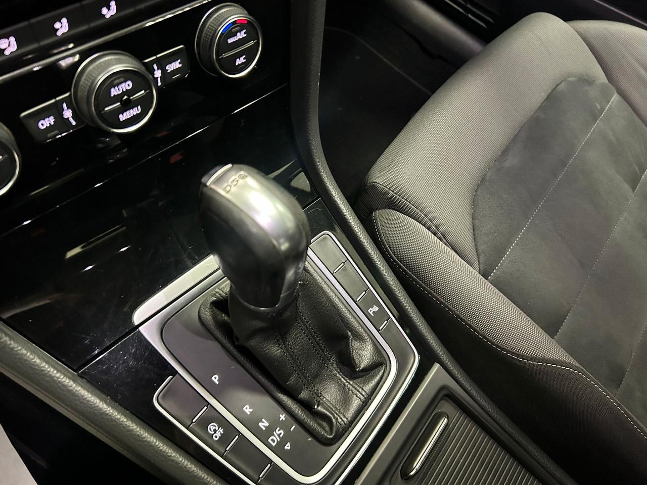 Volkswagen Golf 1.6 TDI 115 CV DSG 2017