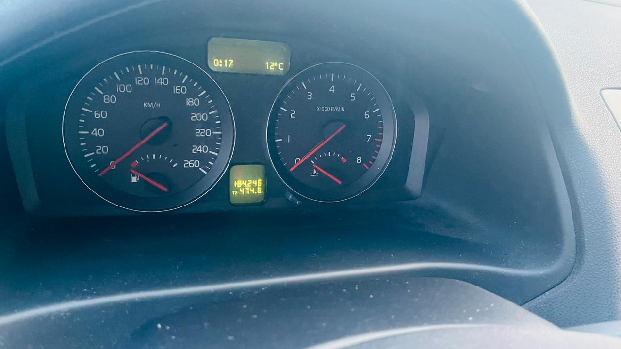 Volvo V50 1.8 16V cat Flexi-Fuel Momentum