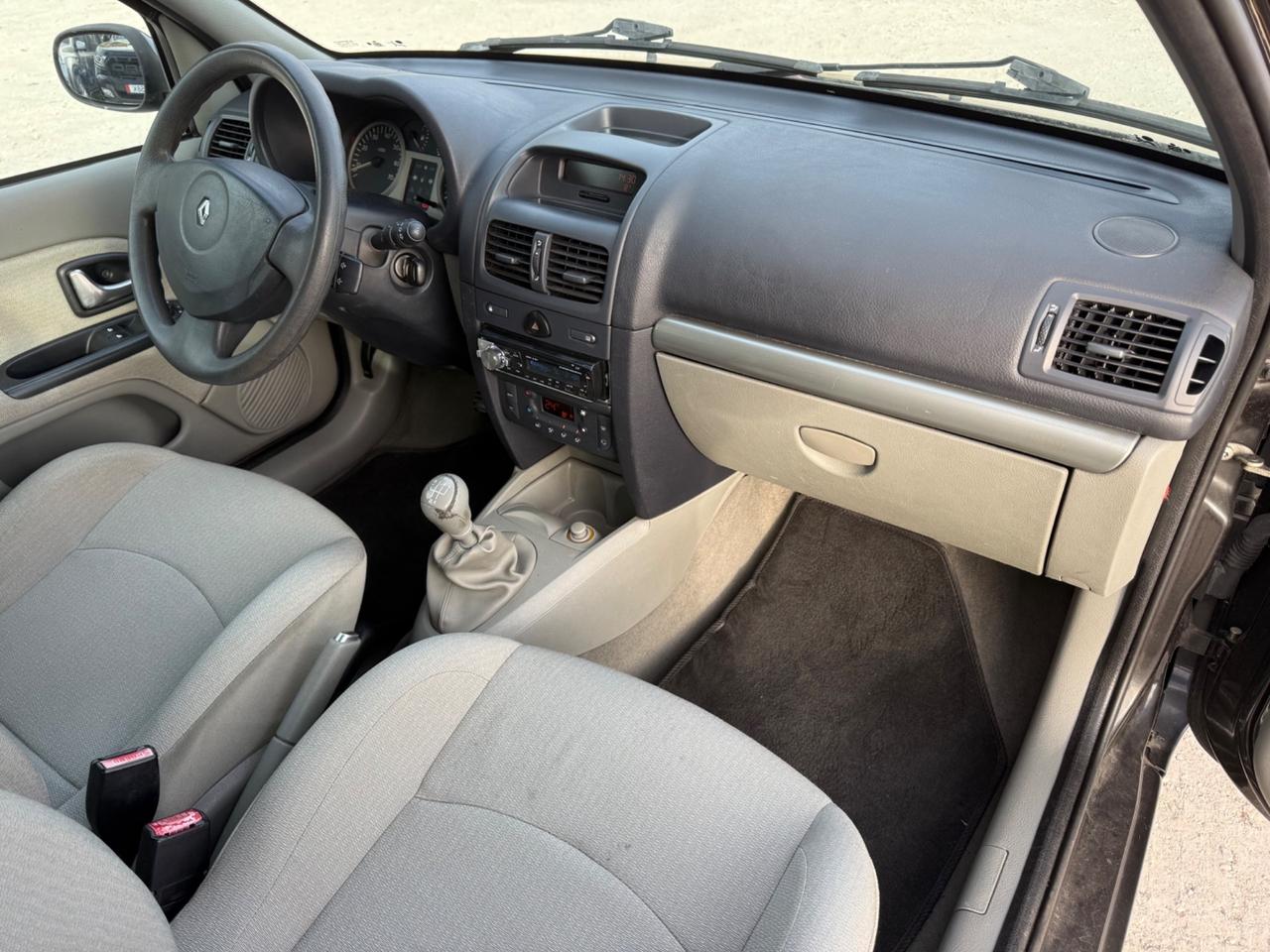 Renault Clio 1.4 16V cat 5 porte Privilège