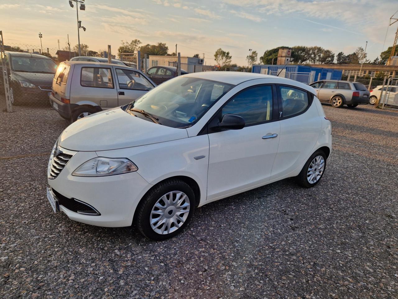 Lancia Ypsilon Lancia y