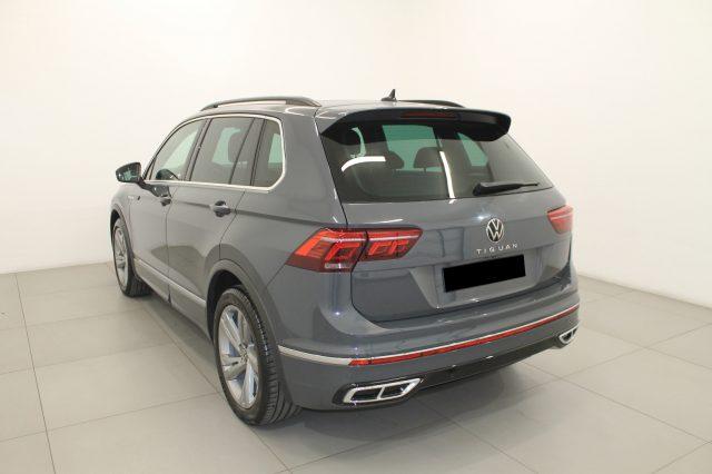 VOLKSWAGEN Tiguan 2.0 TDI 150 Cv. DSG R-Line TETTO PANORAMA