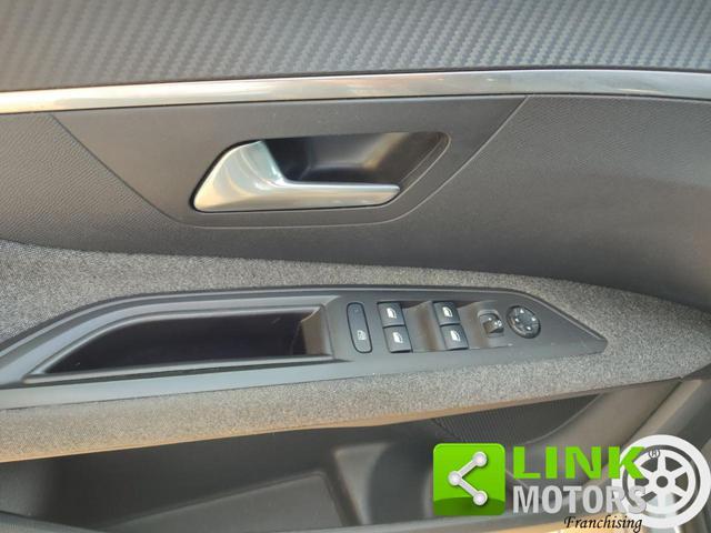 PEUGEOT 3008 BlueHDi 120 S&S EAT6 Allure