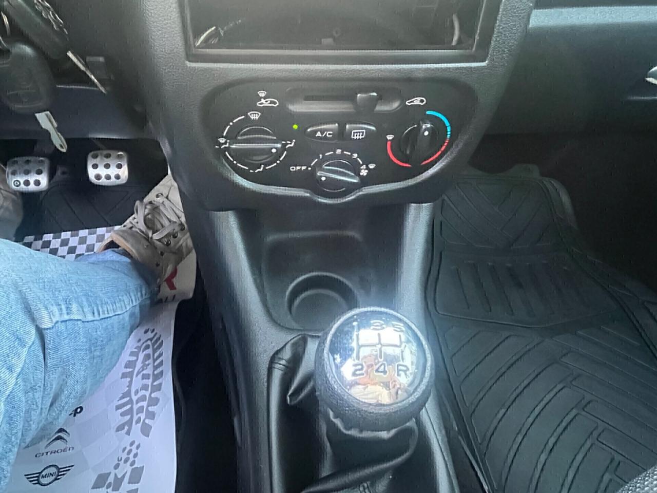 Peugeot 206 Plus 1.4 HDi 70CV - 2011