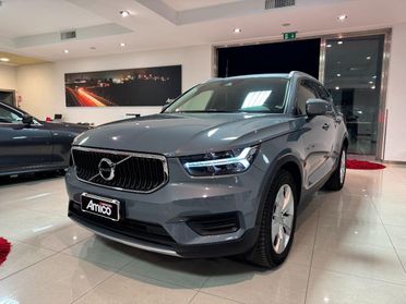 VOLVO XC40 D3 AWD Geartronic Momentum Pro